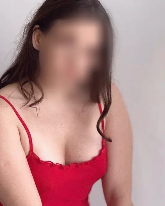 Bianca, 28