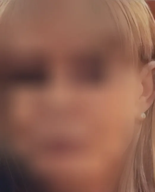 Ida, 25