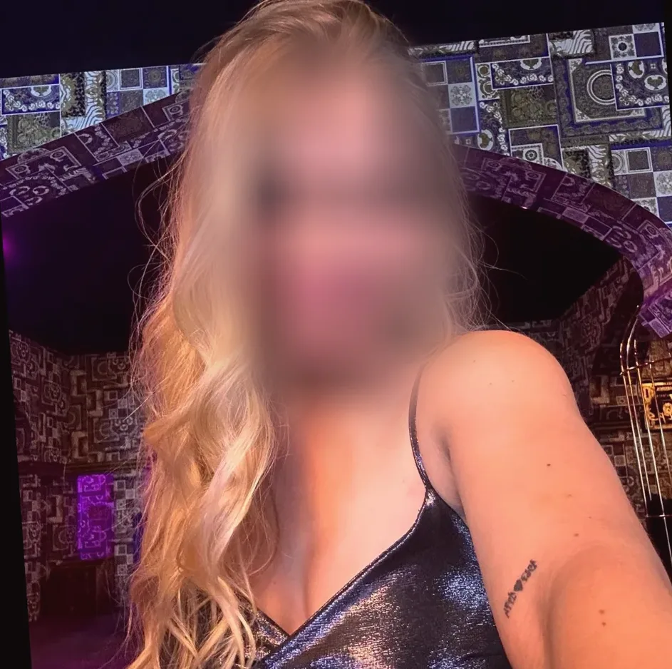 Katharina, 24