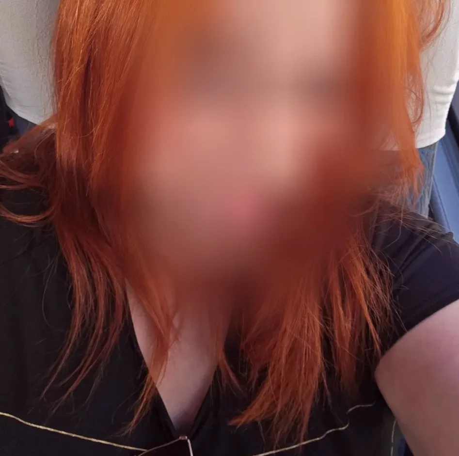 Lucia, 25