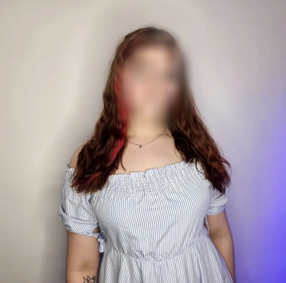 Sabrina, 21